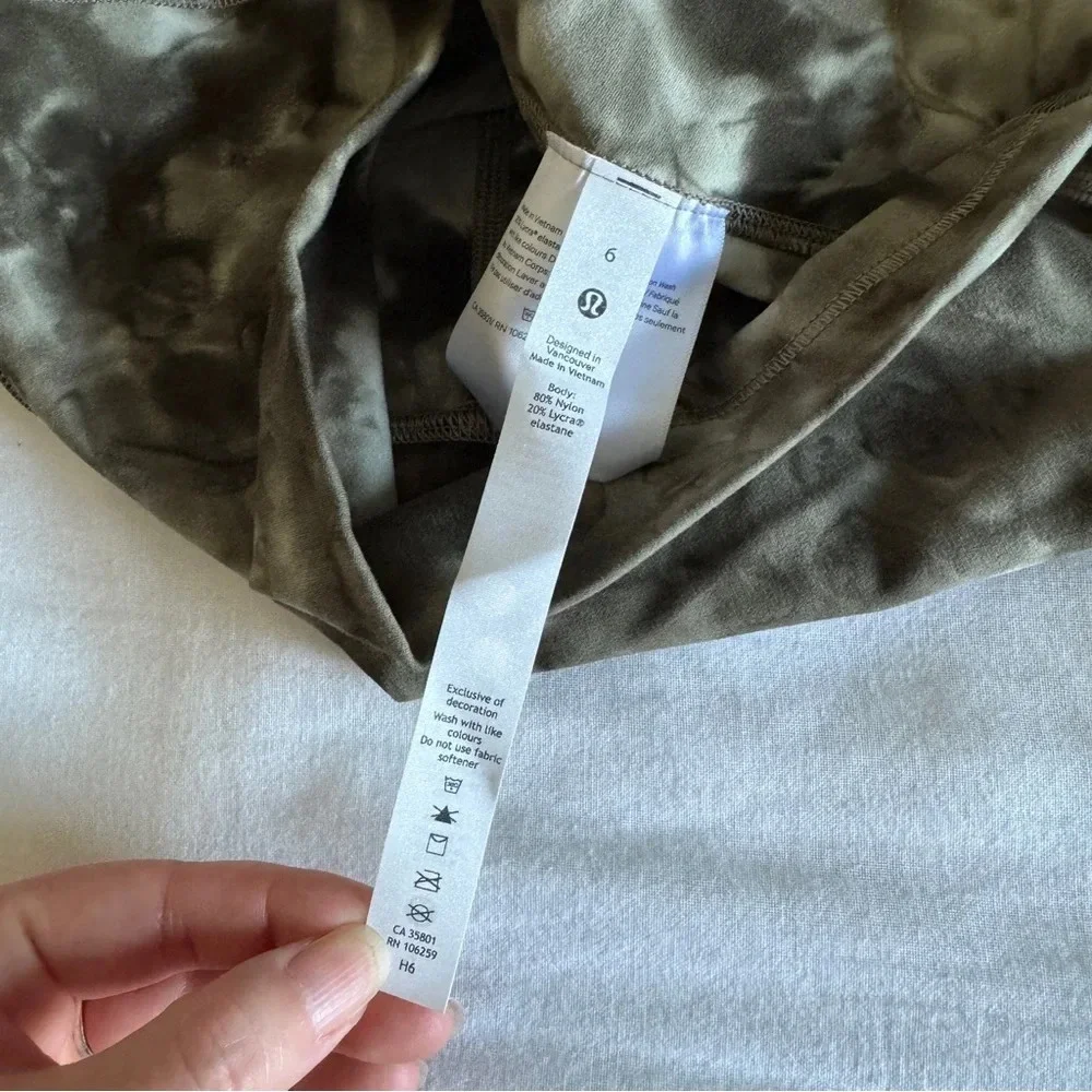 🆕 Lululemon Align Crop 21” Diamond Dye Light Sage Army Green Dark Olive